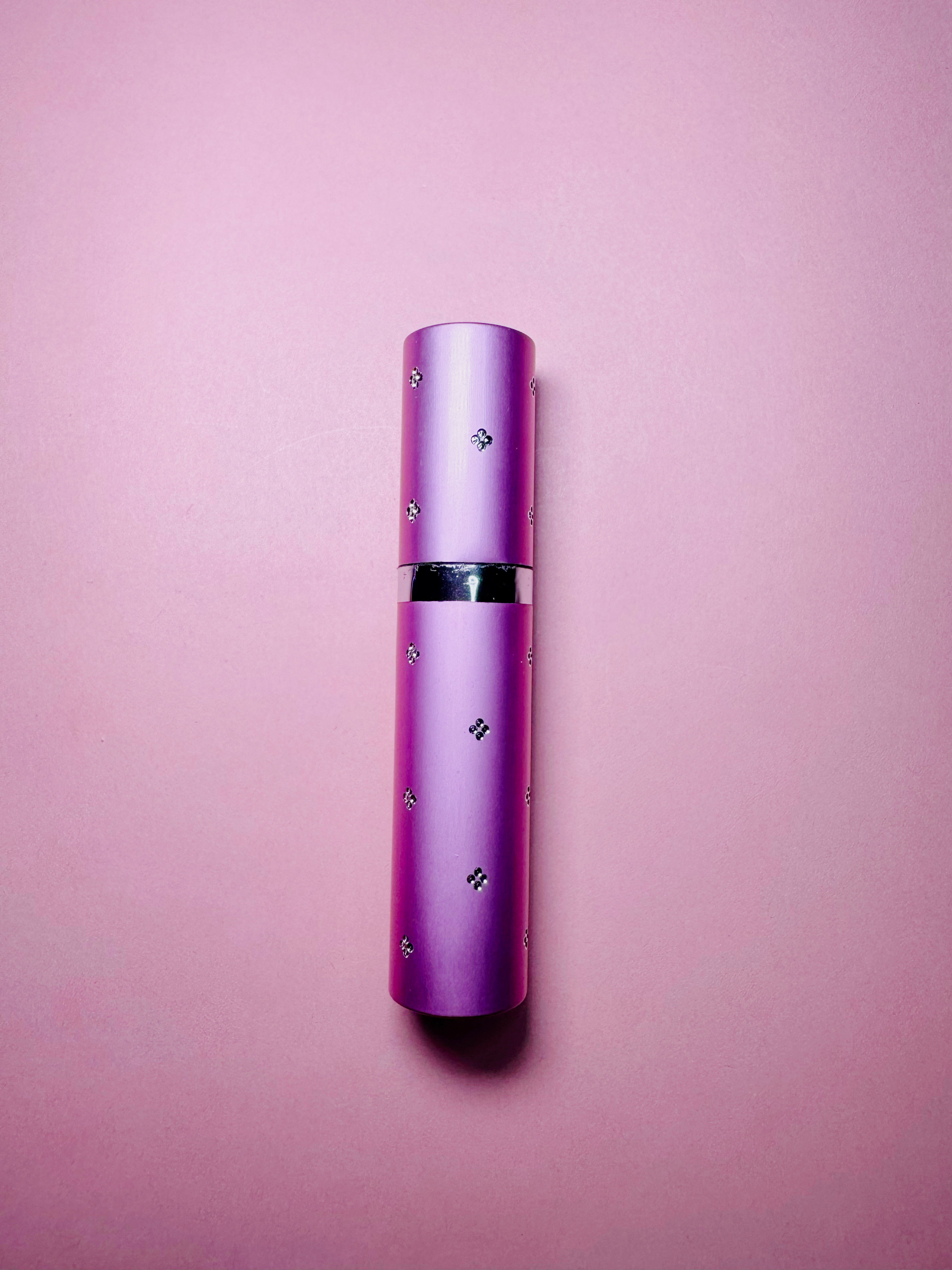 Discreet Lipstick Stunner