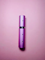 Load image into Gallery viewer, Discreet Lipstick Stunner
